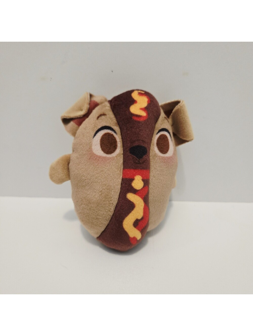 Disney Tramp from Lady and the Tramp Munchling Hotdog
